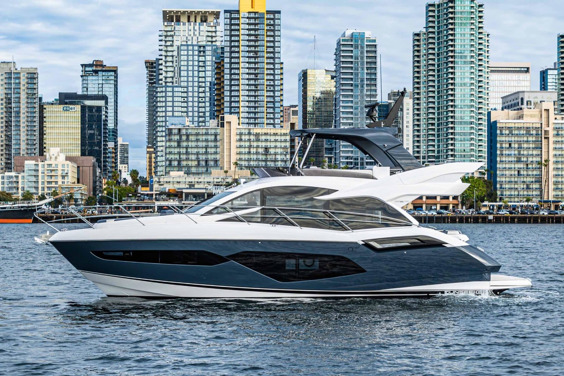 Yacht charter, arranged by Avory Astoria